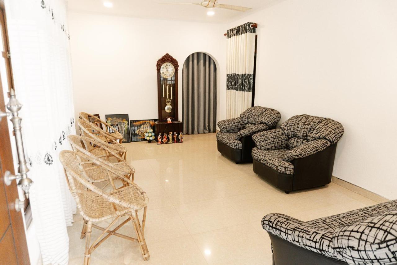 Summer Time Hiriketiya Dikwella Ngoại thất bức ảnh